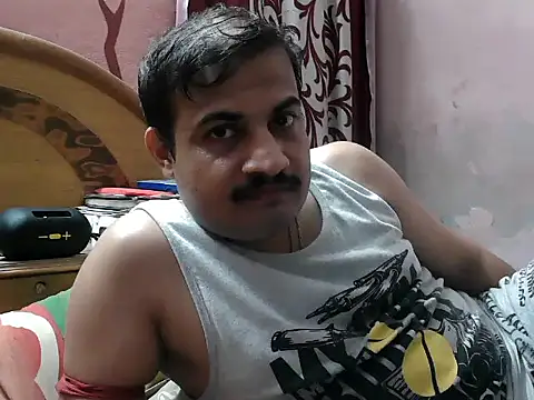 Snapshot of Saxymood1111 chatting on July 2, 2026, 8:20 am Saxymood1111 online show from July 2, 2026, 8:20 am