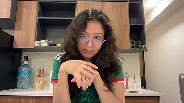 Alicatcua  online show from July 2, 2026, 2:12 am