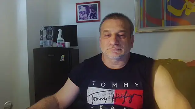 Snapshot of Mauro7788 chatting on June 3, 2026, 9:54 am Mauro7788 online show from June 3, 2026, 9:54 am