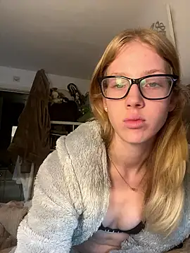 RosieLovexoxx online show from January 10, 2026, 3:51 pm