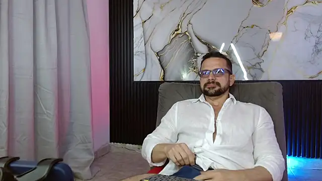 robert poison1 online show from December 20, 2025, 6:33 pm