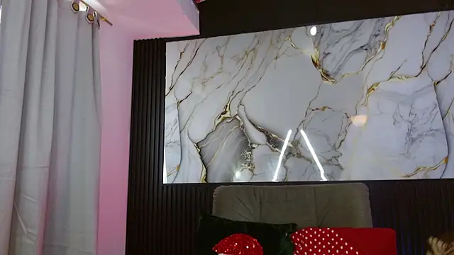 robert poison1 online show from December 17, 2025, 6:46 pm