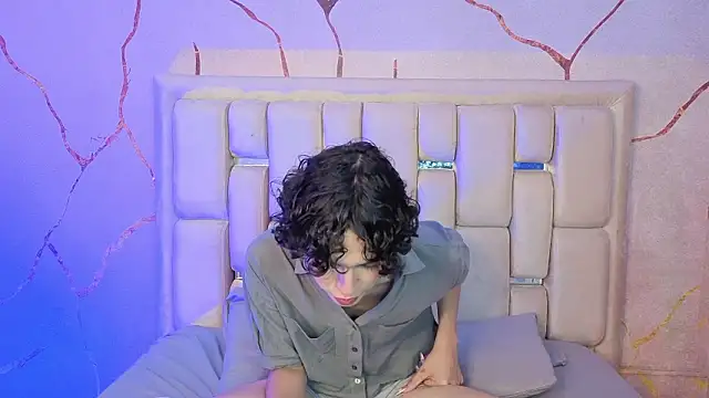 SthepanodiMonaco online show from March 24, 2026, 4:23 am