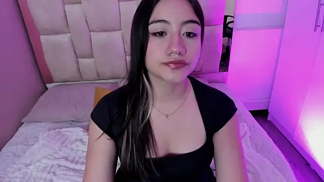 Nana  S online show from February 12, 2026, 3:06 am