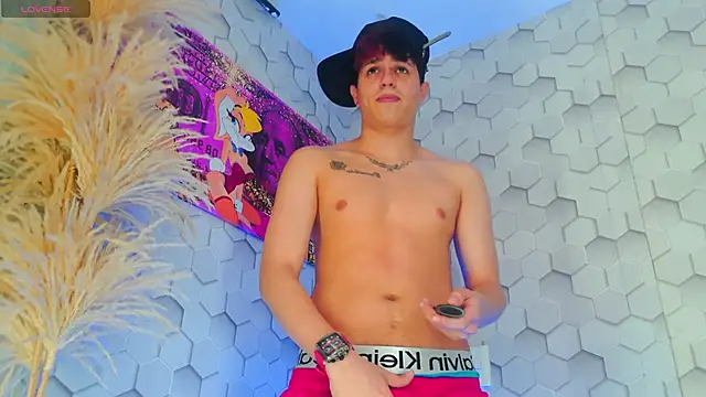 Masterhades666 online show from November 30, 2025, 8:04 am