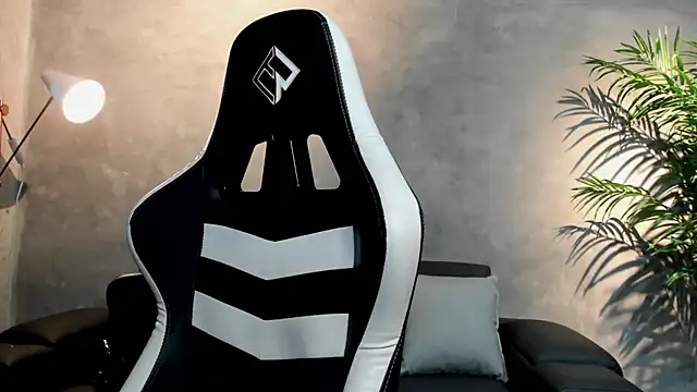 maddox santana online show from January 7, 2026, 5:12 am