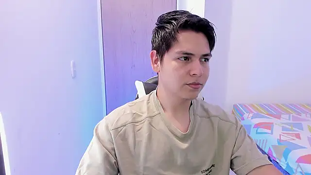 Asta YunoXXX online show from March 25, 2026, 4:56 am