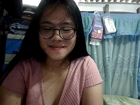 Snapshot of xxdreamgirl69 chatting on April 28, 2026, 2:27 am xxdreamgirl69 online show from April 28, 2026, 2:27 am