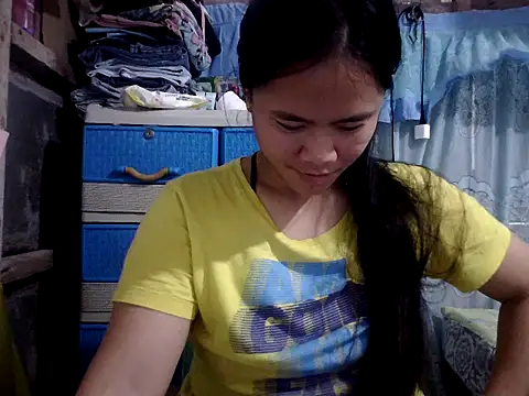 xxdreamgirl69 online show from April 2, 2026, 1:46 am