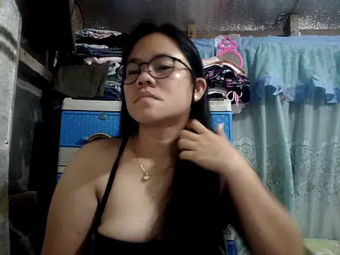 Snapshot of xxdreamgirl69 chatting on May 9, 2026, 11:41 pm xxdreamgirl69 online show from May 9, 2026, 11:41 pm