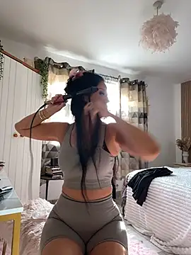 Lolaxox  online show from March 3, 2026, 1:29 pm