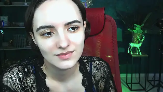 KateWillows online show from February 17, 2026, 4:10 am