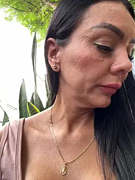 Snapshot of SofhiaTaylor chatting on February 24, 2026, 8:31 pm SofhiaTaylor online show from February 24, 2026, 8:31 pm