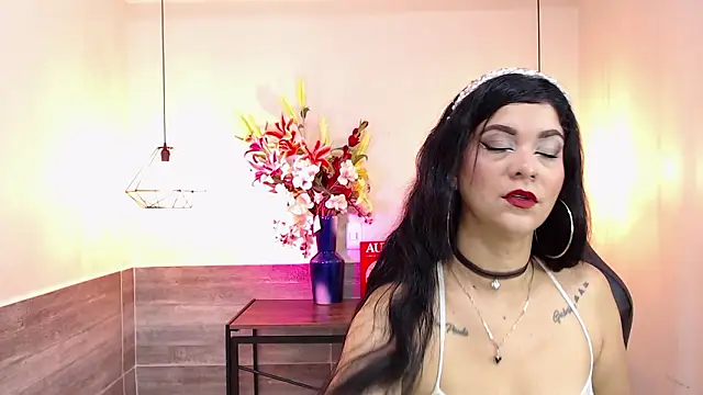 MarianaMontezz online show from February 13, 2026, 11:54 am