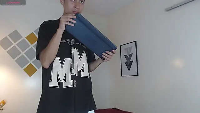 Snapshot of LucassSmith11 chatting on February 16, 2026, 7:12 pm LucassSmith11 online show from February 16, 2026, 7:12 pm