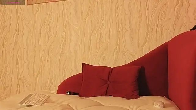 OliviaMazee online show from February 6, 2026, 8:49 pm