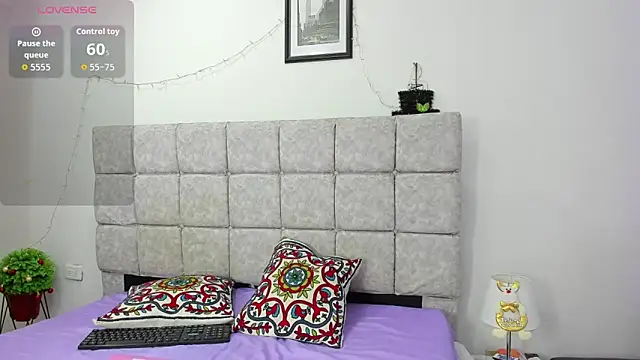 sofiia smith  online show from December 21, 2025, 10:10 pm