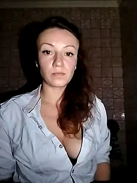 Kseniae online show from December 3, 2025, 6:29 pm