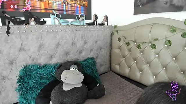 Melody Prescott online show from February 3, 2026, 1:38 pm