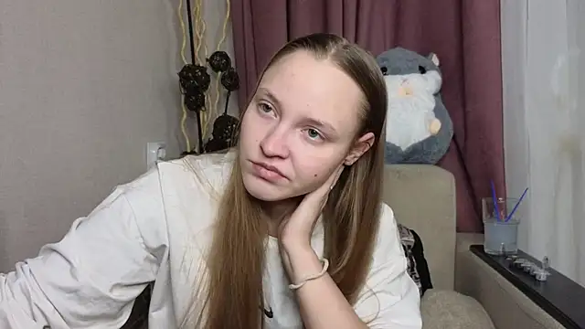 BibiStapler online show from December 17, 2025, 8:14 pm