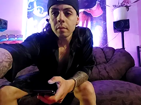 Snapshot of MrsyMrssecret chatting on November 30, 2025, 6:47 am MrsyMrssecret online show from November 30, 2025, 6:47 am