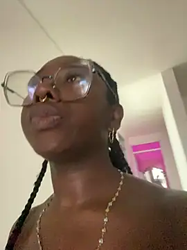 ZahhyGrey online show from March 24, 2026, 10:32 pm