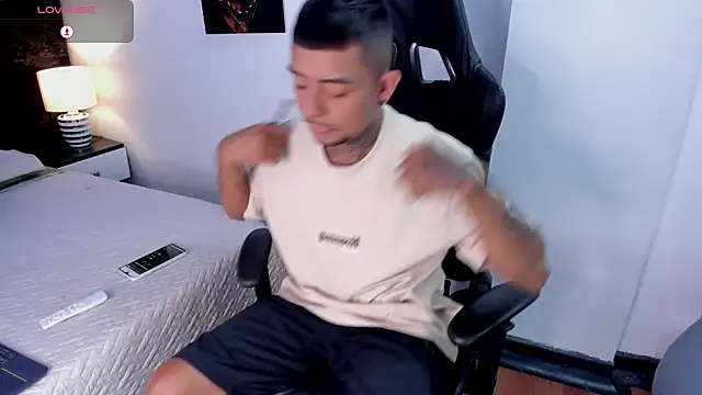 BASTIAN NICOLAS  online show from January 7, 2026, 8:47 pm