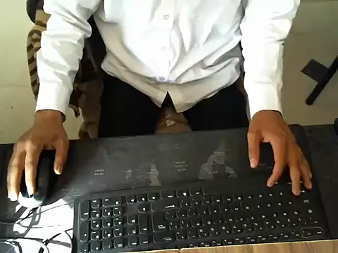 TwinklyBasket897 online show from February 3, 2026, 10:31 am