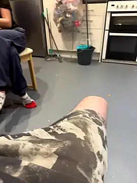 HideousJuice7 online show from November 29, 2025, 2:28 pm