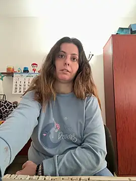 Sareyxon online show from April 22, 2026, 7:15 am