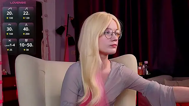 Kitty smalltits online show from February 4, 2026, 4:18 am