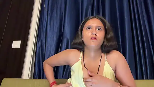 Piyyuu online show from July 23, 2026, 5:09 pm