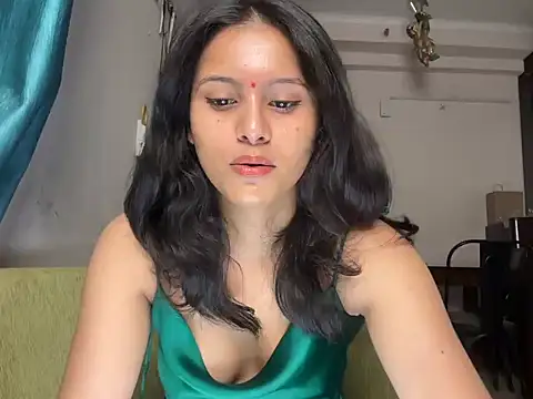 Piyyuu online show from June 18, 2026, 3:05 am