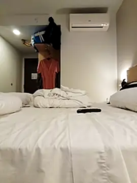 Cuchurus1216 online show from April 22, 2026, 12:17 am