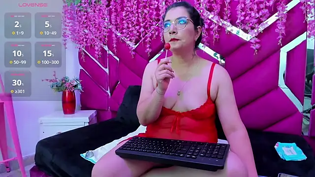 Alexa Sanz online show from April 9, 2026, 7:53 pm