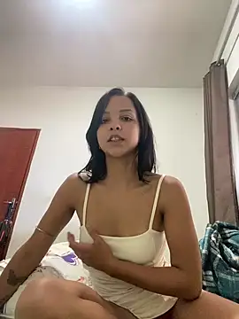 Snapshot of juliafoxfire chatting on December 3, 2025, 7:02 pm juliafoxfire online show from December 3, 2025, 7:02 pm