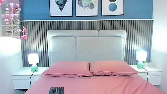 Miia cute18 online show from April 18, 2026, 11:56 am