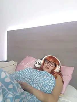 RoxieHart05 online show from March 7, 2026, 4:08 am