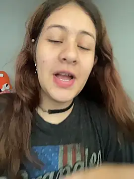 dakota021 online show from April 21, 2026, 5:52 pm