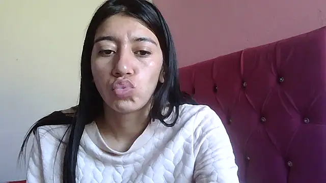 TaylorLove- online show from December 16, 2025, 1:04 pm