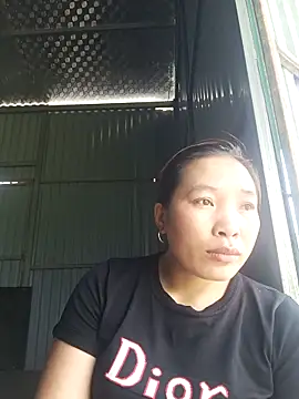 Evelyn-n online show from April 3, 2026, 6:31 am