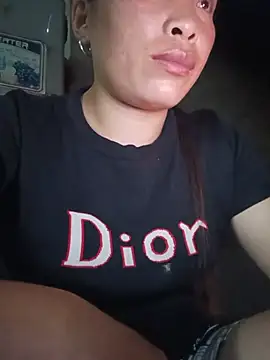 Snapshot of Evelyn-n chatting on June 12, 2026, 9:40 am Evelyn-n online show from June 12, 2026, 9:40 am