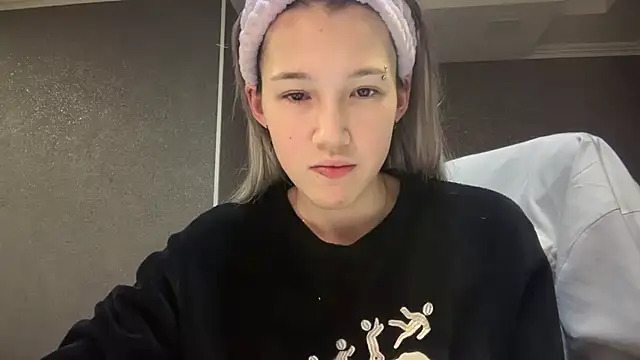 lilXdomii online show from January 18, 2026, 10:13 pm