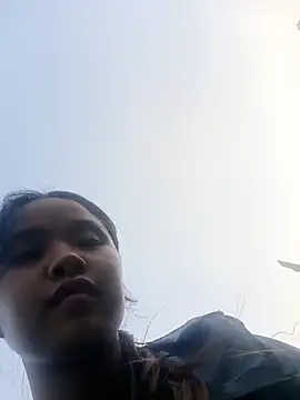 Pretty-haert online show from December 15, 2025, 9:59 am