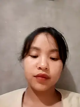 Pretty-haert online show from April 14, 2026, 2:44 pm