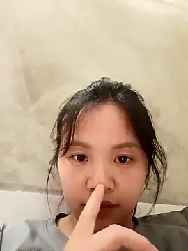 Snapshot of Pretty-haert chatting on May 11, 2026, 12:34 am Pretty-haert online show from May 11, 2026, 12:34 am