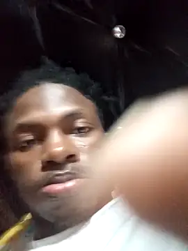 yeisonmurillo27 online show from January 8, 2026, 2:28 am