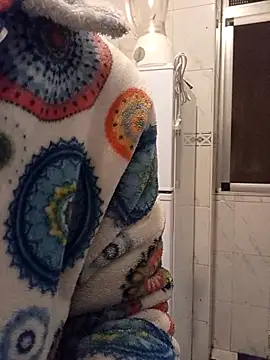 gatitachula93 online show from February 14, 2026, 1:28 am