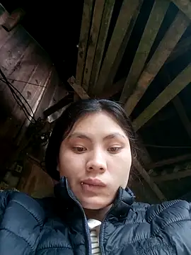 Snapshot of Hilary-123 chatting on February 4, 2026, 5:13 am Hilary-123 online show from February 4, 2026, 5:13 am