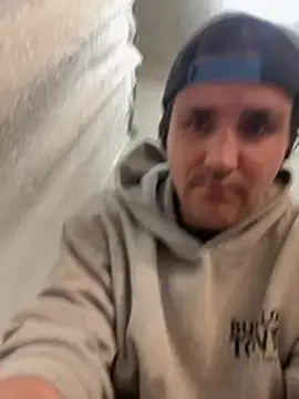 drods66999 online show from May 2, 2026, 12:27 am
